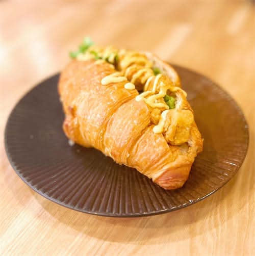 Chicken Bits Croissant Sandwich 鸡米花可颂三明治